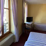 Logis-cit'hotel Des Vosges 5 Rue De La Gare Obernai
