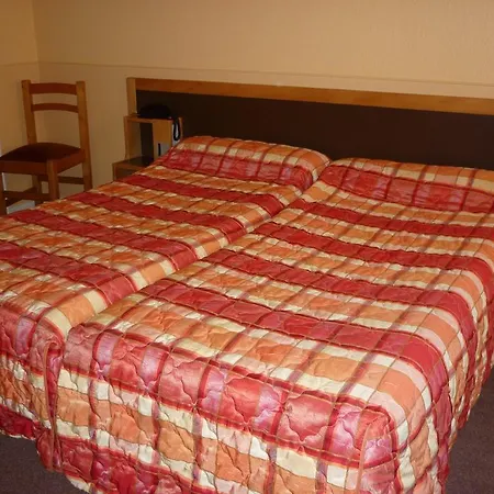 호텔 Cit'hotel Des Vosges - 5 Rue De La Gare 오베르네