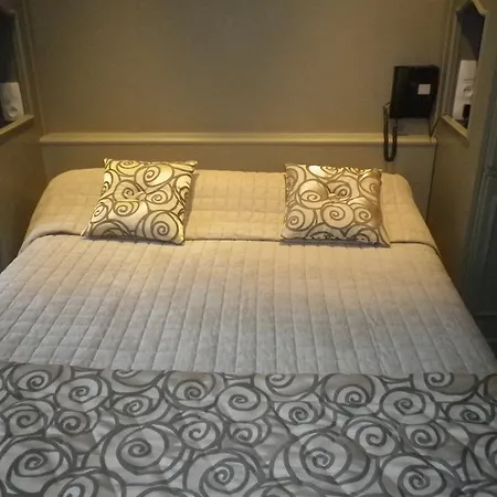 Отель Cit'hotel Des Vosges - 5 Rue De La Gare 2*