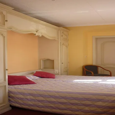 Logis-cit'hotel Des Vosges 5 Rue De La Gare 2* 오베르네