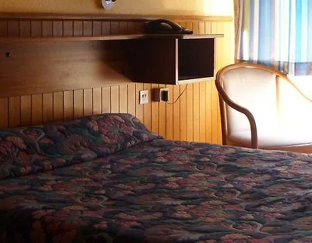 Cit'Hotel Des Vosges - 5 Rue De La Gare ホテル オベルネ