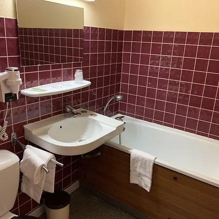 Отель Cit'hotel Des Vosges - 5 Rue De La Gare 2*