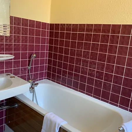 Cit'hotel Des Vosges - 5 Rue De La Gare Отель