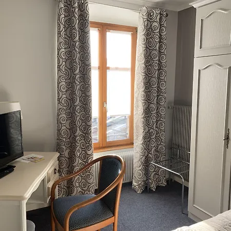 Logis-cit'hotel Des Vosges 5 Rue De La Gare Оберне