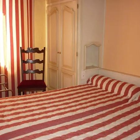 Logis-cit'hotel Des Vosges 5 Rue De La Gare Отель 2*