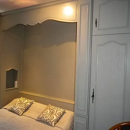 Отель Cit'hotel Des Vosges - 5 Rue De La Gare Оберне