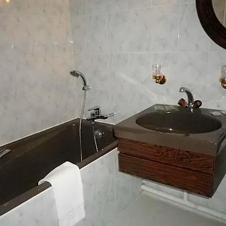 Отель Cit'hotel Des Vosges - 5 Rue De La Gare Оберне