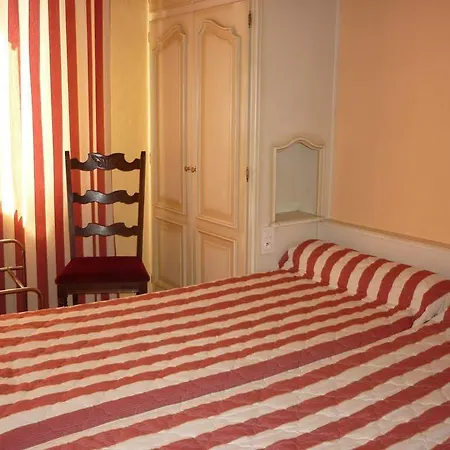 Logis-cit'hotel Des Vosges 5 Rue De La Gare 호텔 오베르네